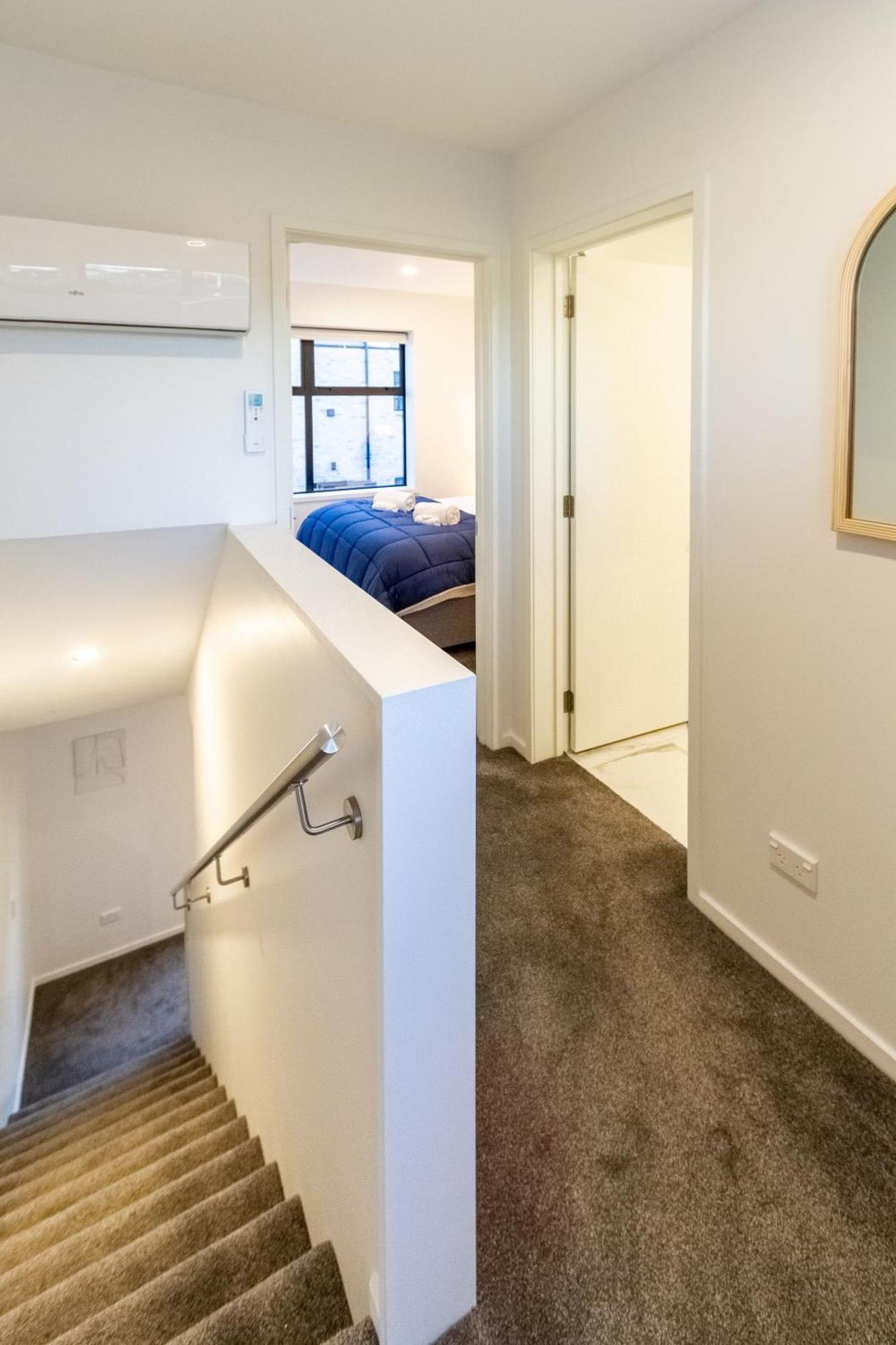 Urban Elegance - 2 Bed, 2 Bath In The Cbd Lägenhet Christchurch Exteriör bild