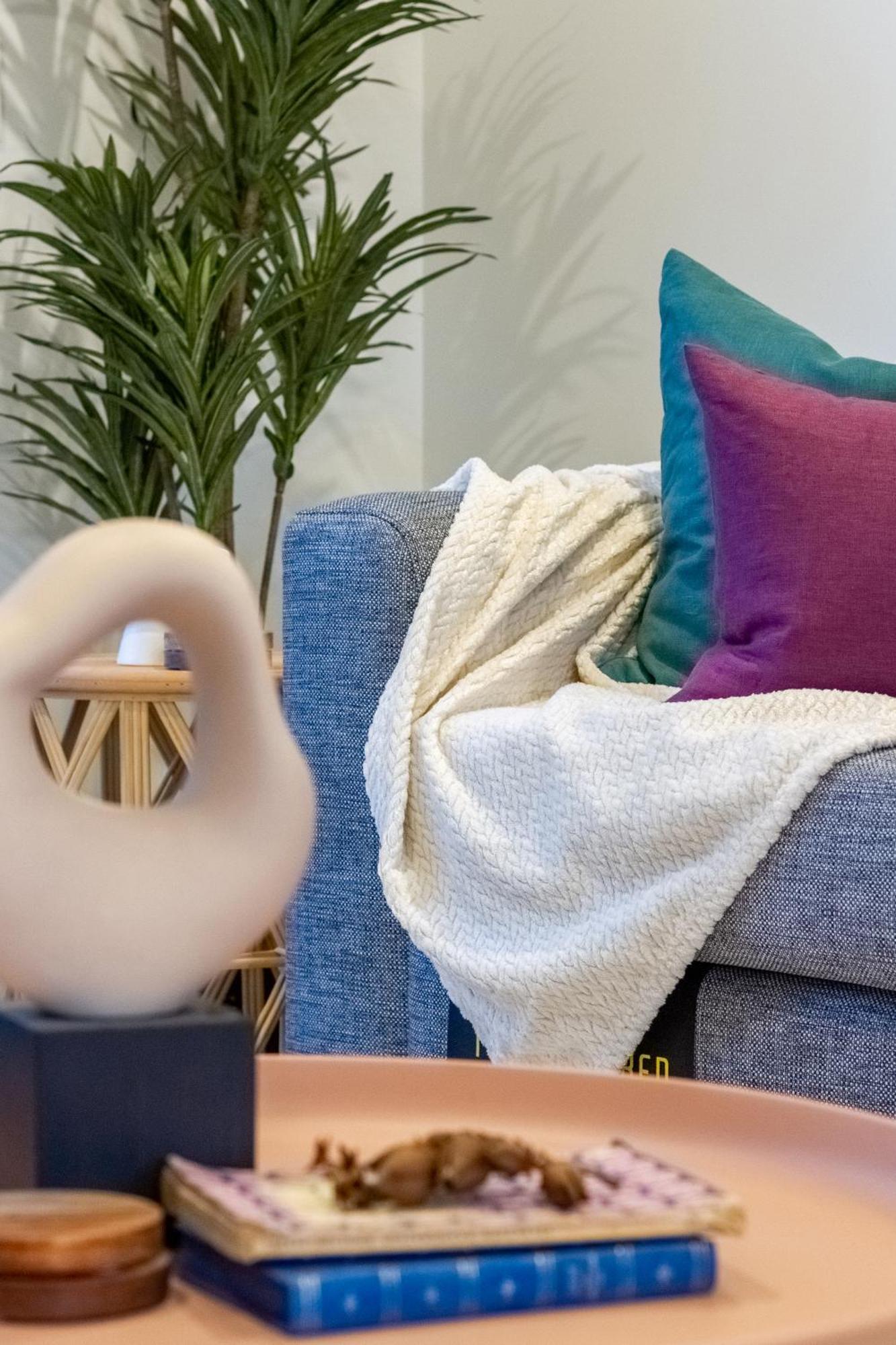 Urban Elegance - 2 Bed, 2 Bath In The Cbd Lägenhet Christchurch Exteriör bild